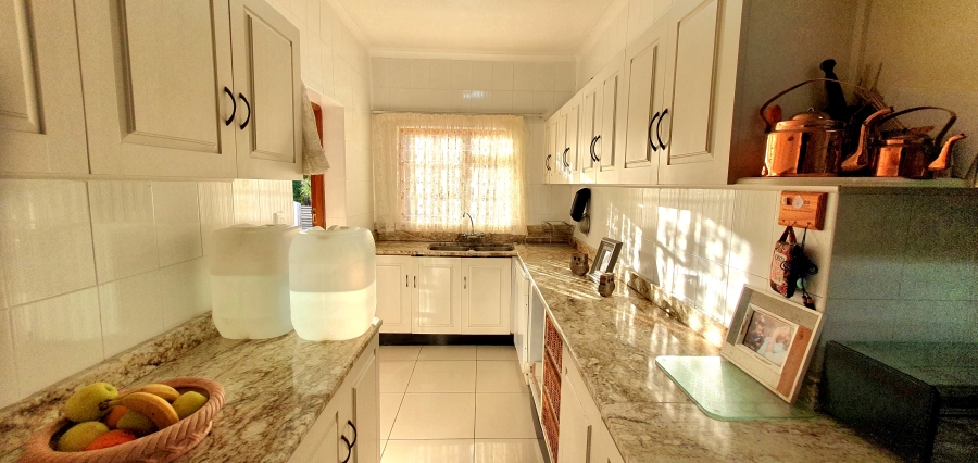 5 Bedroom Property for Sale in Winterhoek Park Eastern Cape